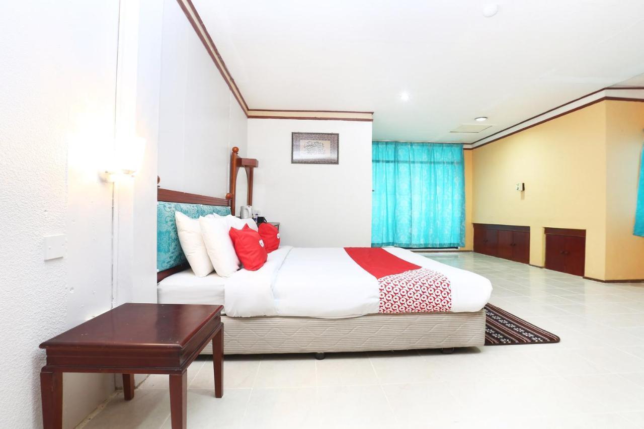 Oyo 89489 Al Ansar Hotel Kota Bharu Exterior photo