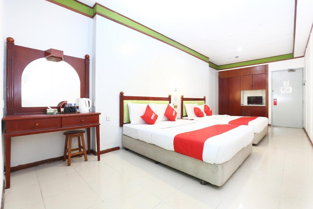 Oyo 89489 Al Ansar Hotel Kota Bharu Exterior photo