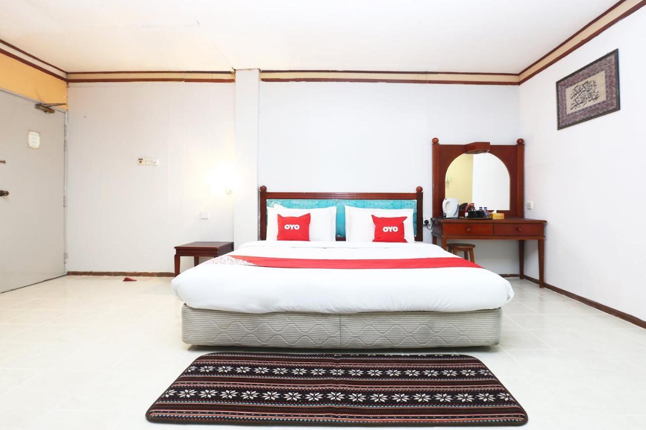 Oyo 89489 Al Ansar Hotel Kota Bharu Exterior photo